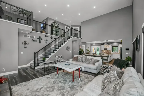 $2,500,000 | 69639 Shady Lane, White Pigeon, MI 49099