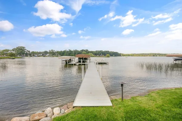 $2,500,000 | 69639 Shady Lane, White Pigeon, MI 49099