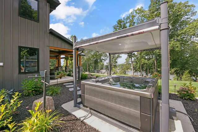 $2,500,000 | 69639 Shady Lane, White Pigeon, MI 49099