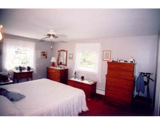 2 Kent Road Topsfield, MA 01983 - Photo 9 of 11 Gallery Image 9