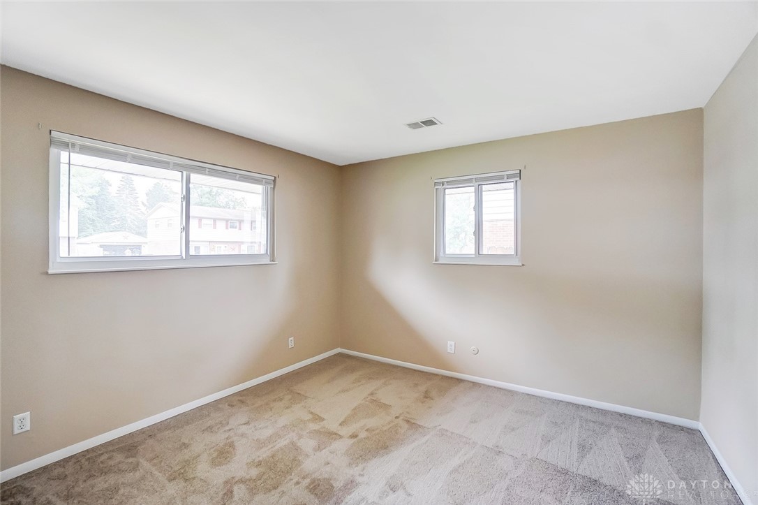 105 Woods Road Springboro, OH 45066 - Photo 15 of 31 Gallery Image 15
