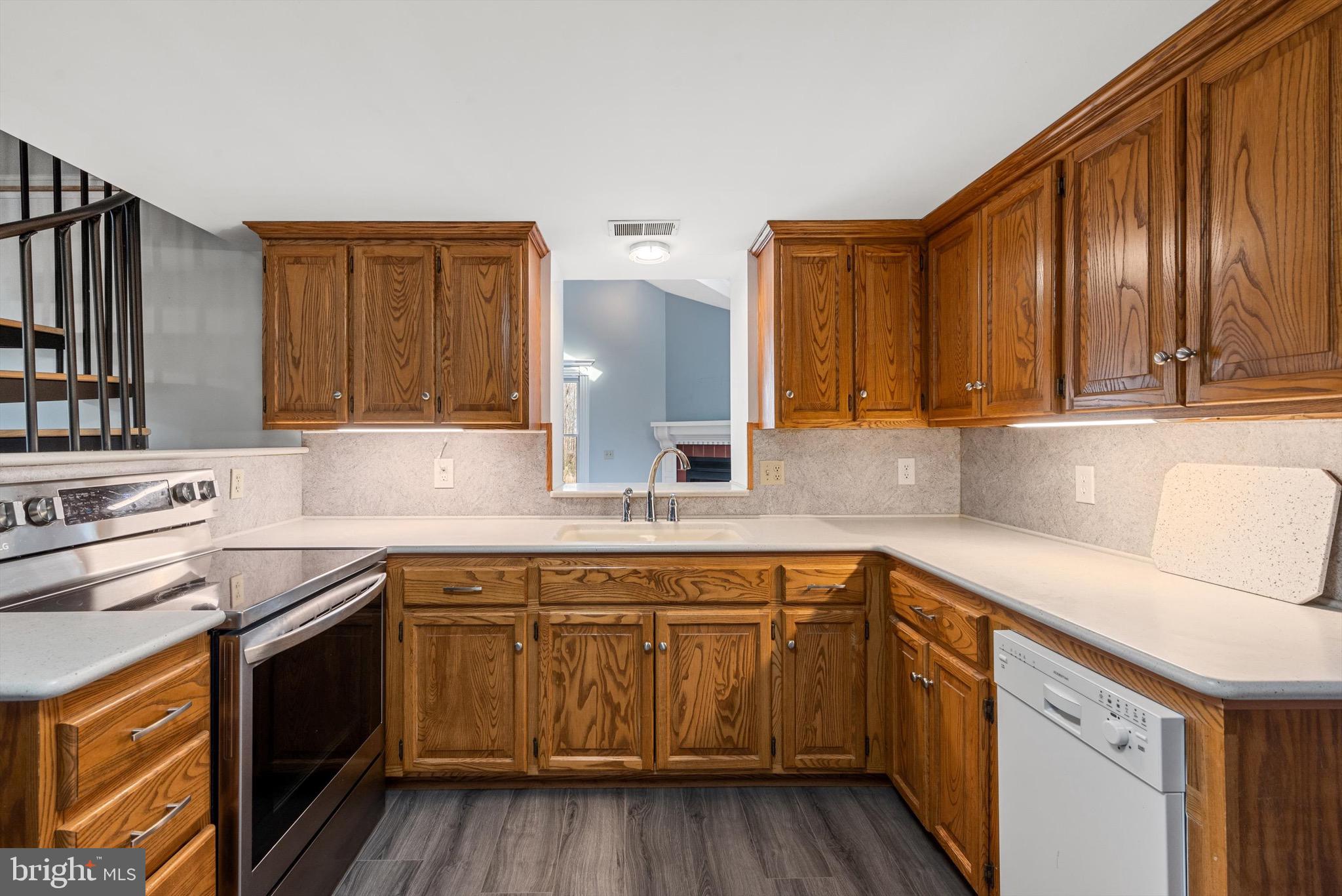 614 Zepp Road Maurertown, VA 22644 - Photo 6 of 47