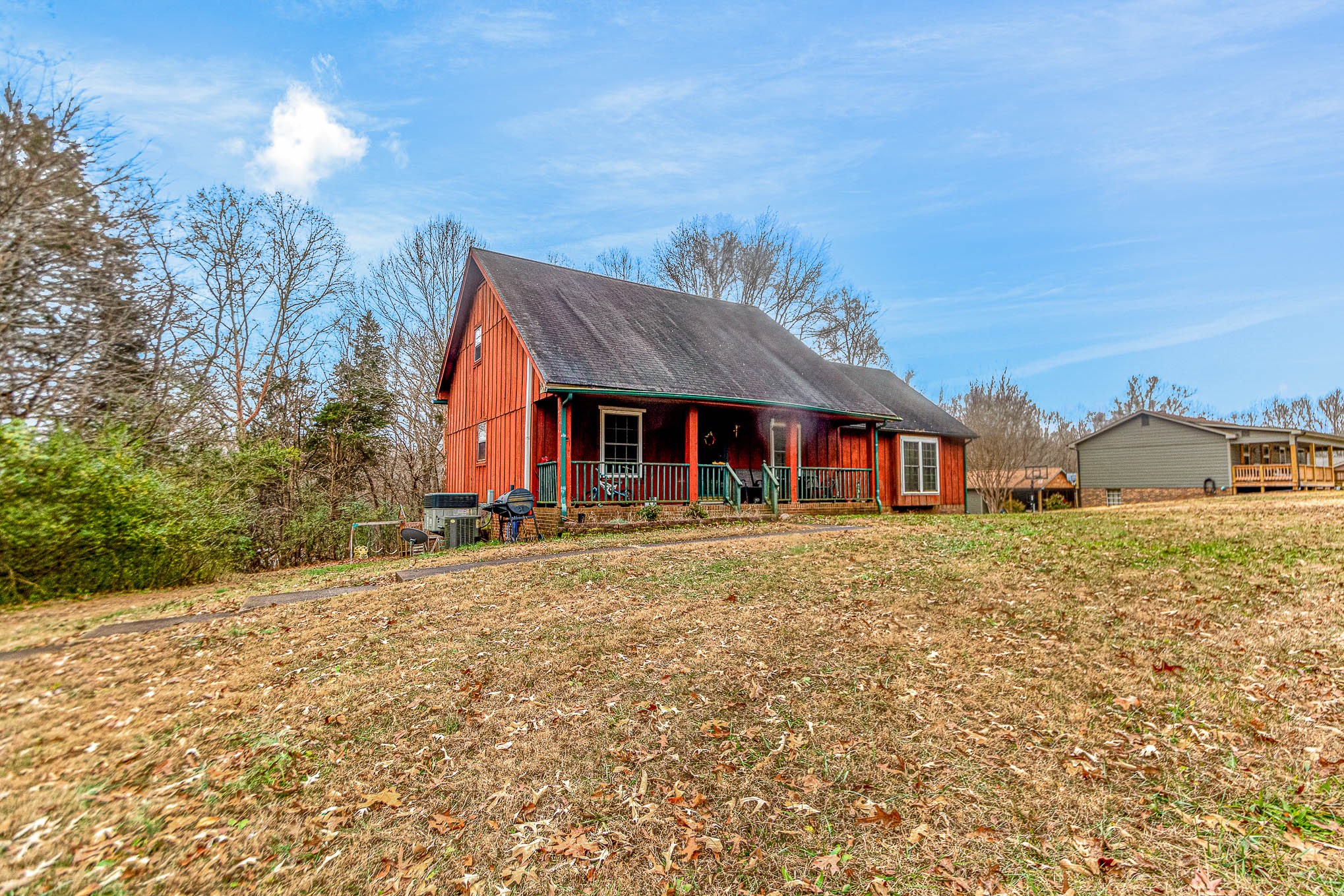 1531 Tom Moore Road Clarksville, TN 37043 - Photo 2 of 30 a front view of a house with a yard