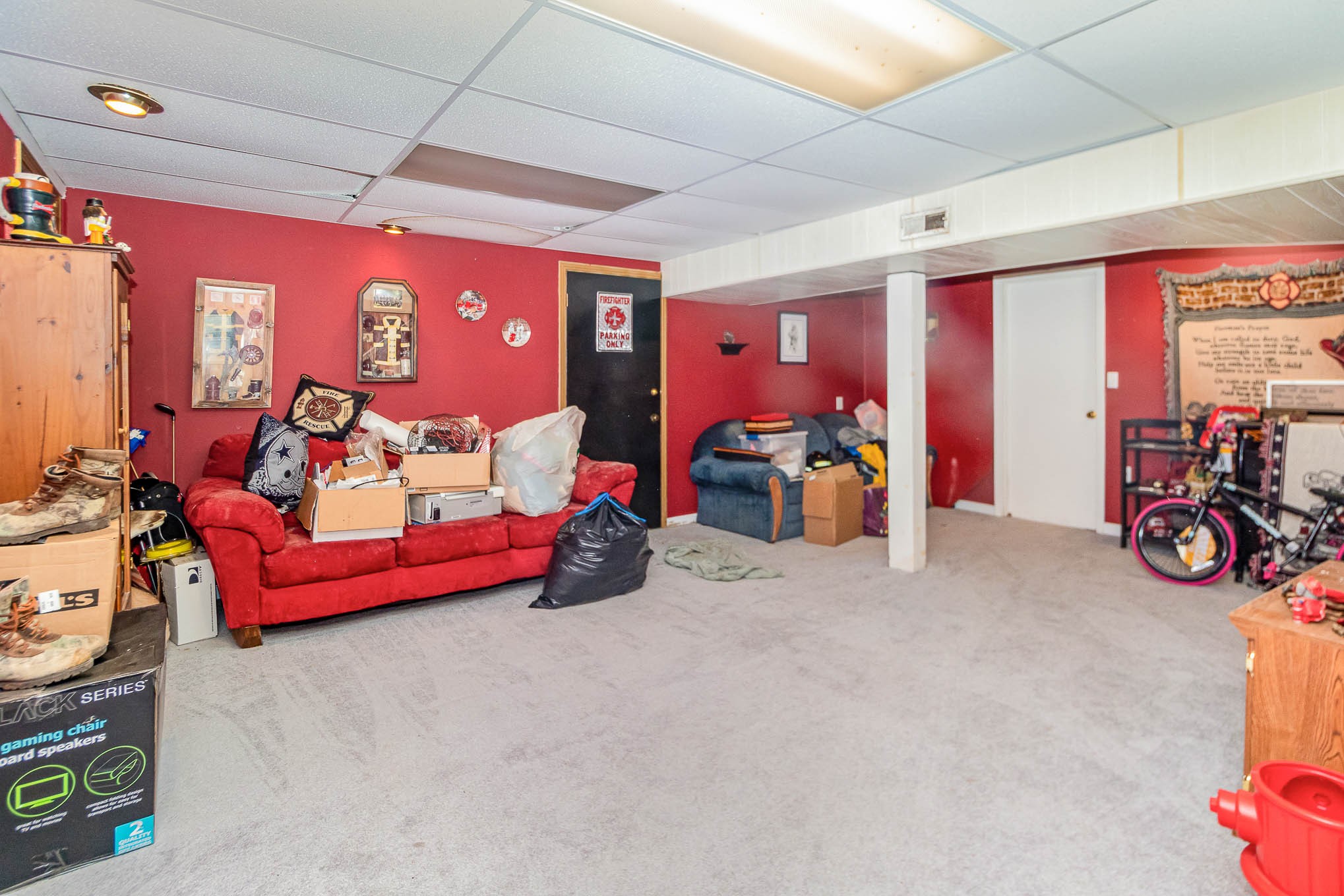 1531 Tom Moore Road Clarksville, TN 37043 - Photo 23 of 30 a bed room with furniture and a window