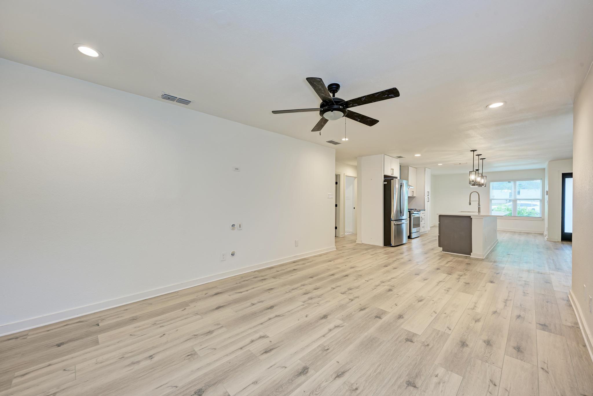 6700 Kings Point Austin, TX 78723 - Photo 20 of 40
