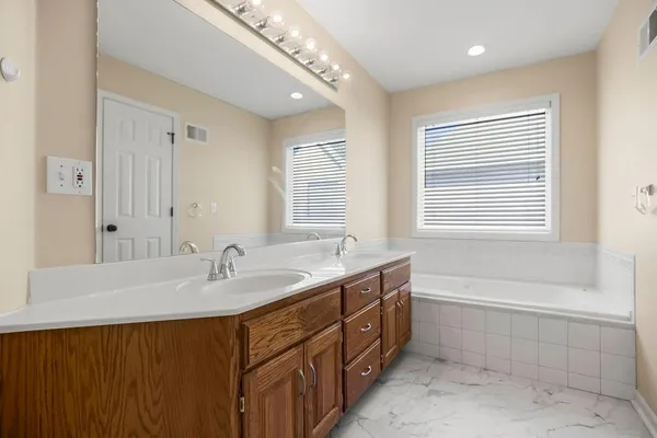 $425,000 | 13208 Jims Court, Smithville, MO 64089