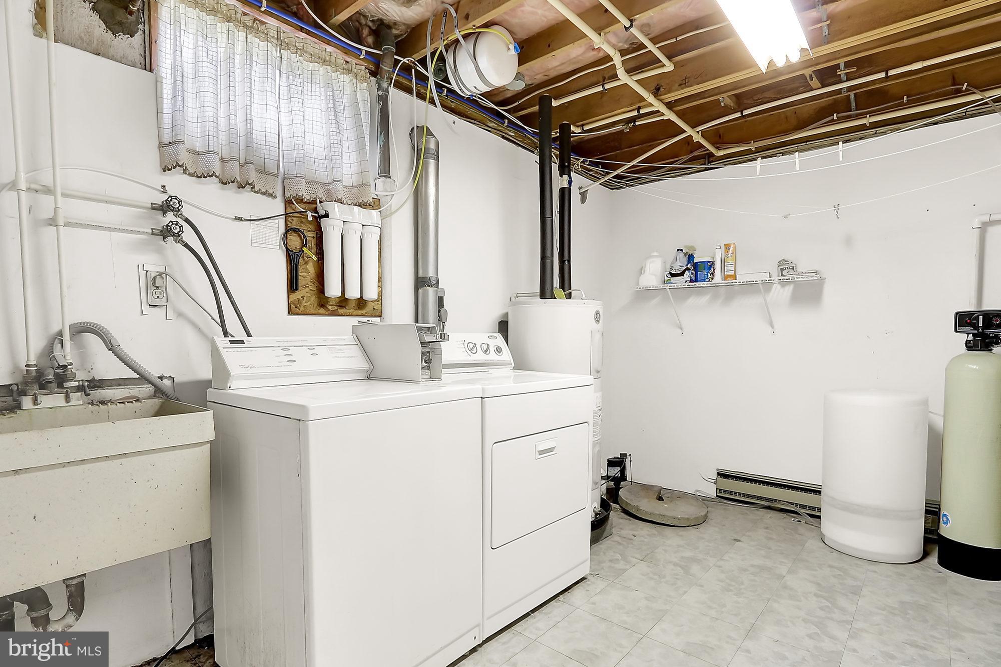 4620 Maple Grove Road Hampstead, MD 21074 - Photo 20 of 30 Laundry