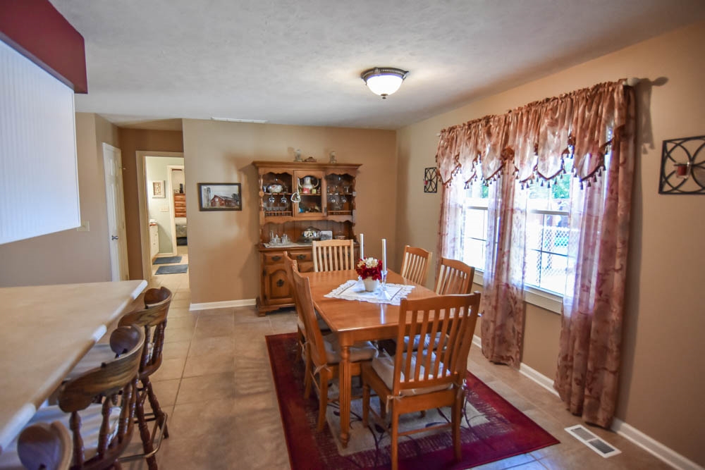 7900 Ridgemont Drive Newburgh, IN 47630 - Photo 12 of 36 Gallery Image 12