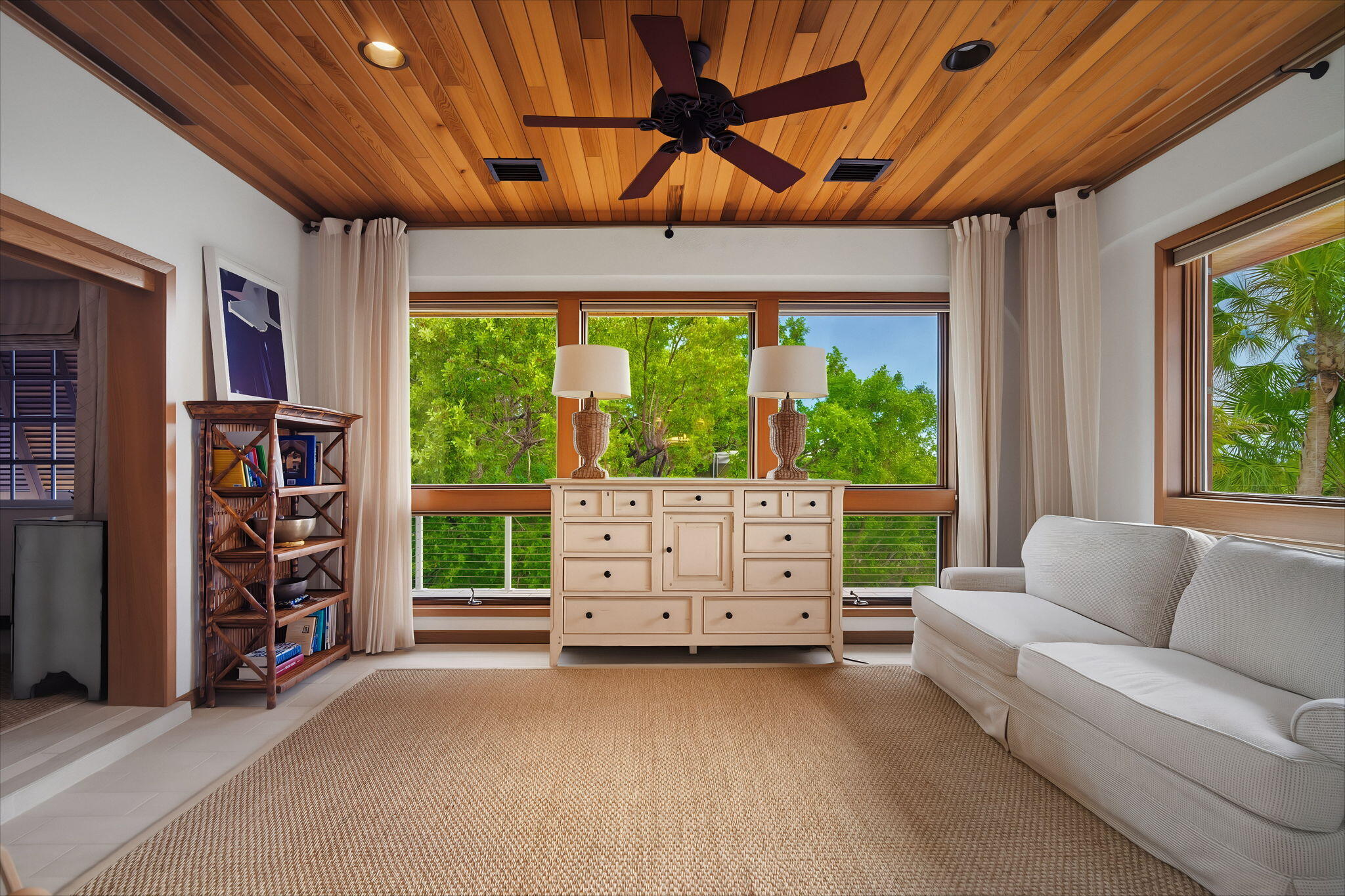 4100 Filer Cove Road Summerland Key, FL 33042 - Photo 29 of 85 Primary Sitting Room