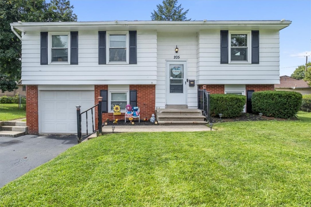 205 Duxbury Road Greece, NY 14626 - Photo 1 of 1 Gallery Image 1