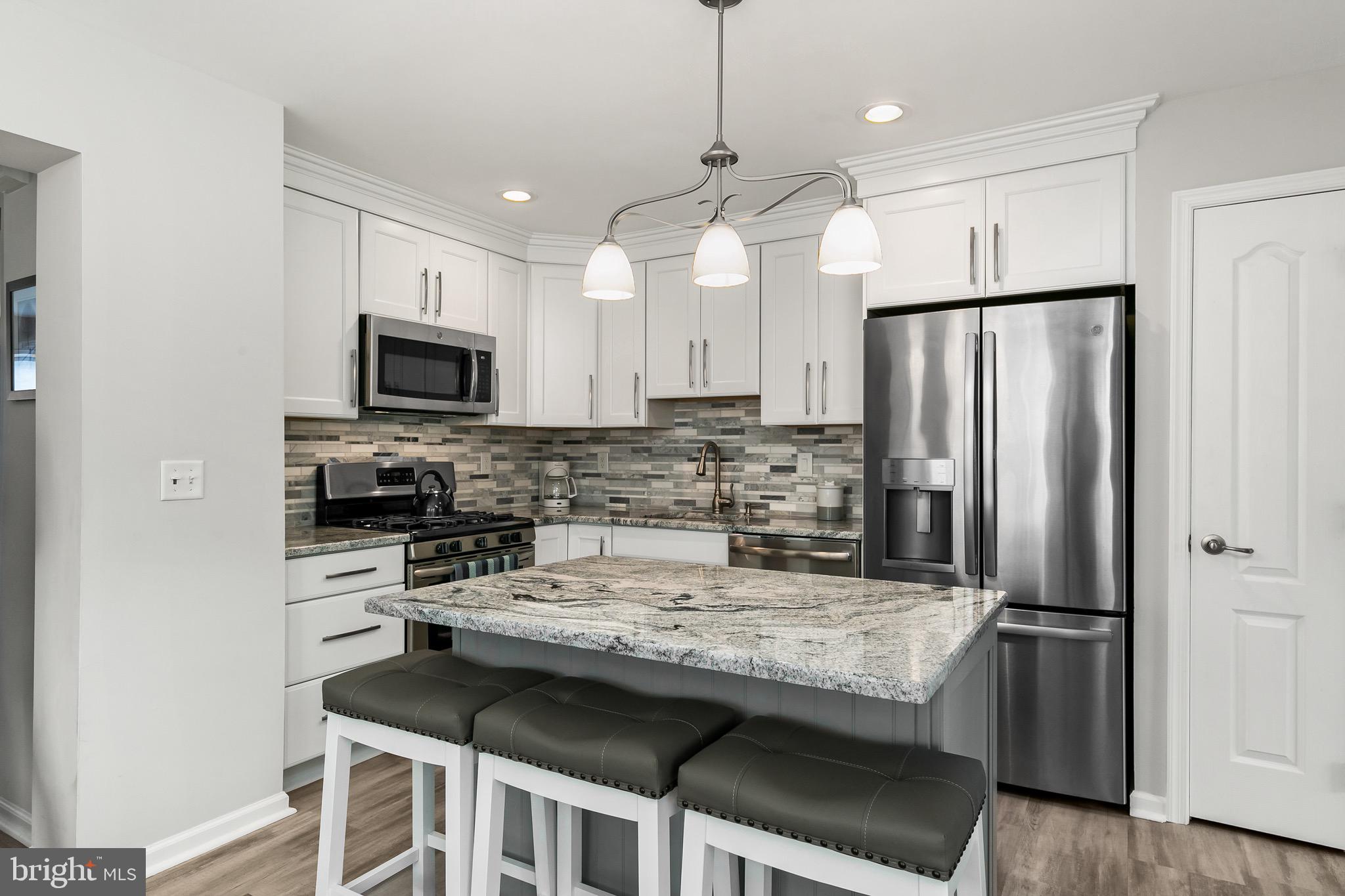 149 Castleton Road Delran, NJ 08075 - Photo 5 of 35