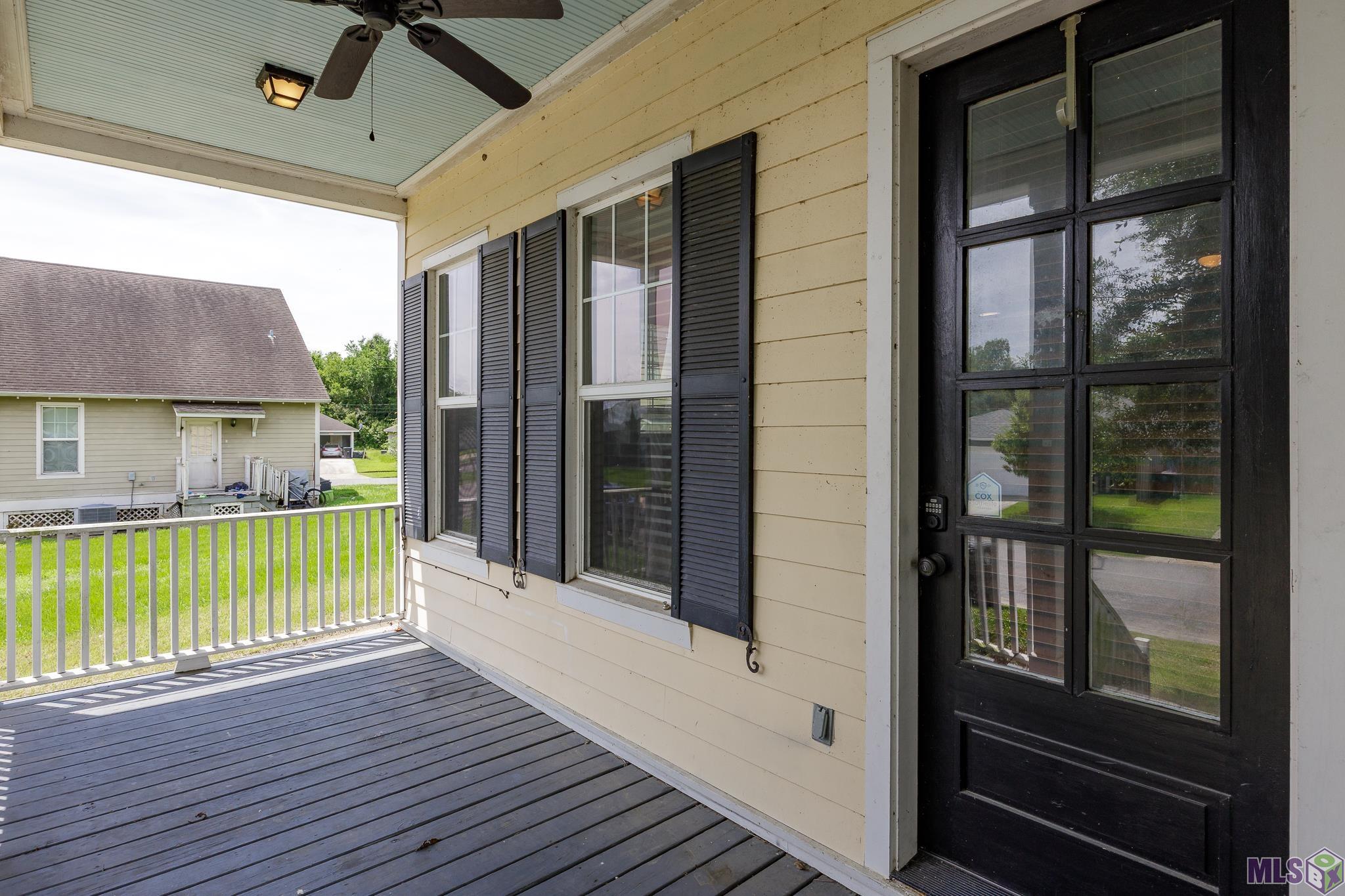 9352 Martinique Drive Baton Rouge, LA 70810 - Photo 3 of 21