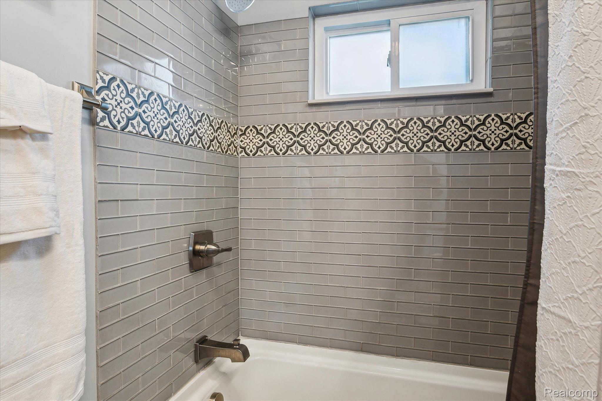 3062 Grange Road Trenton, MI 48183 - Photo 33 of 65 FULL CERAMIC SHOWER/MAIN FLOOR BATHROOM