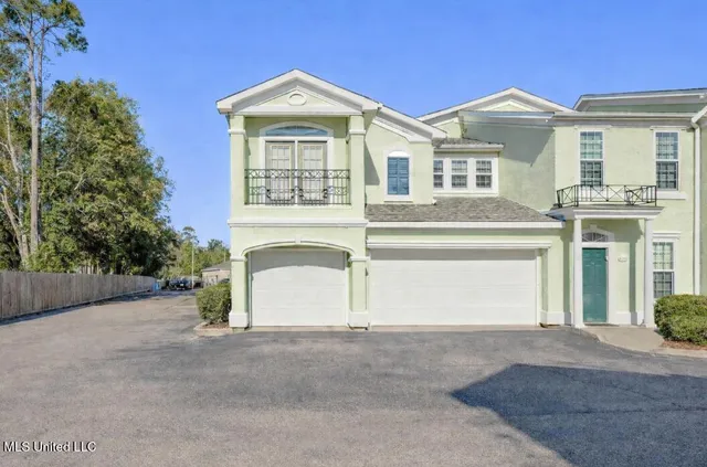 $179,000 | 2252 Beach Drive, Unit 1304, Gulfport, MS 39507