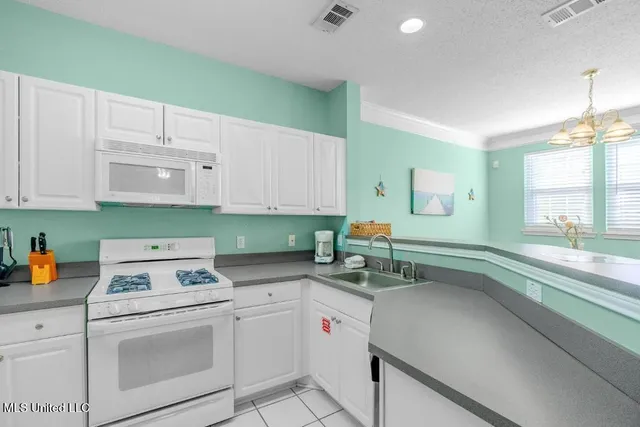 $179,000 | 2252 Beach Drive, Unit 1304, Gulfport, MS 39507