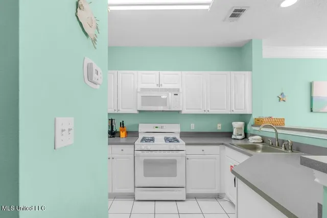 $179,000 | 2252 Beach Drive, Unit 1304, Gulfport, MS 39507