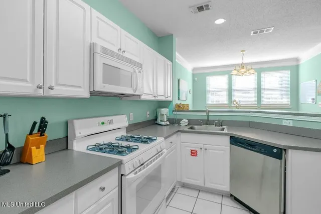 $179,000 | 2252 Beach Drive, Unit 1304, Gulfport, MS 39507