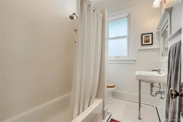 $4,250 | 1220 Fillmore Street, Denver, CO 80206