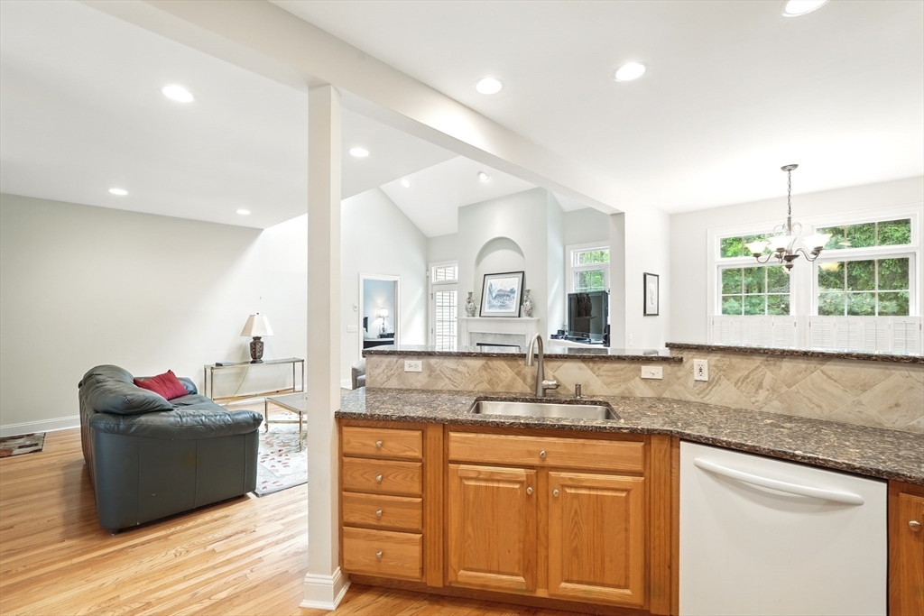 11 High Pine Circle, Unit 11 Wilbraham, MA 01095 - Photo 3 of 38