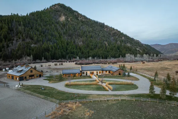 $25,000,000 | 708 East Fork Road, Blaine County, ID 83333