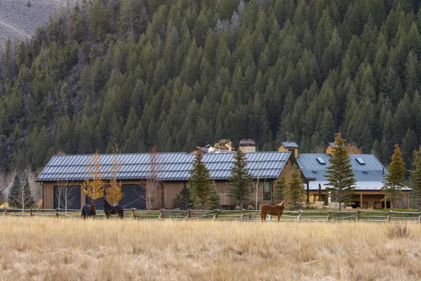 $25,000,000 | 708 East Fork Road, Blaine County, ID 83333
