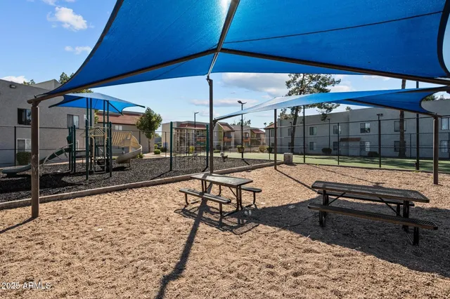 $1,104 | 4748 West Sierra Vista Drive, Unit B1, Glendale, AZ 85301