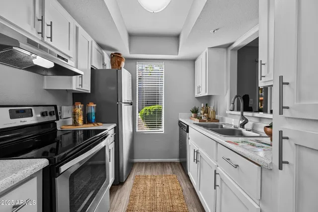 $1,104 | 4748 West Sierra Vista Drive, Unit B1, Glendale, AZ 85301