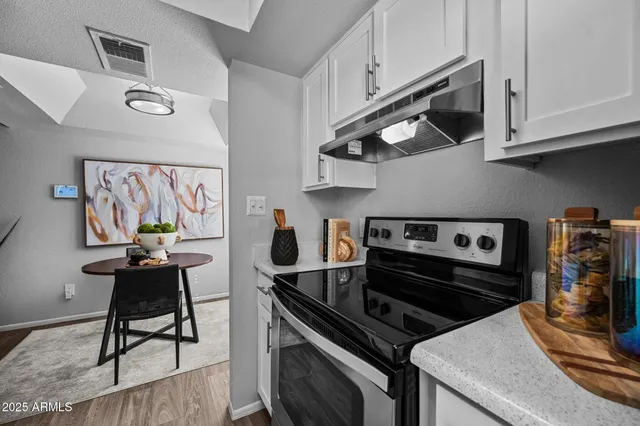 $1,104 | 4748 West Sierra Vista Drive, Unit B1, Glendale, AZ 85301