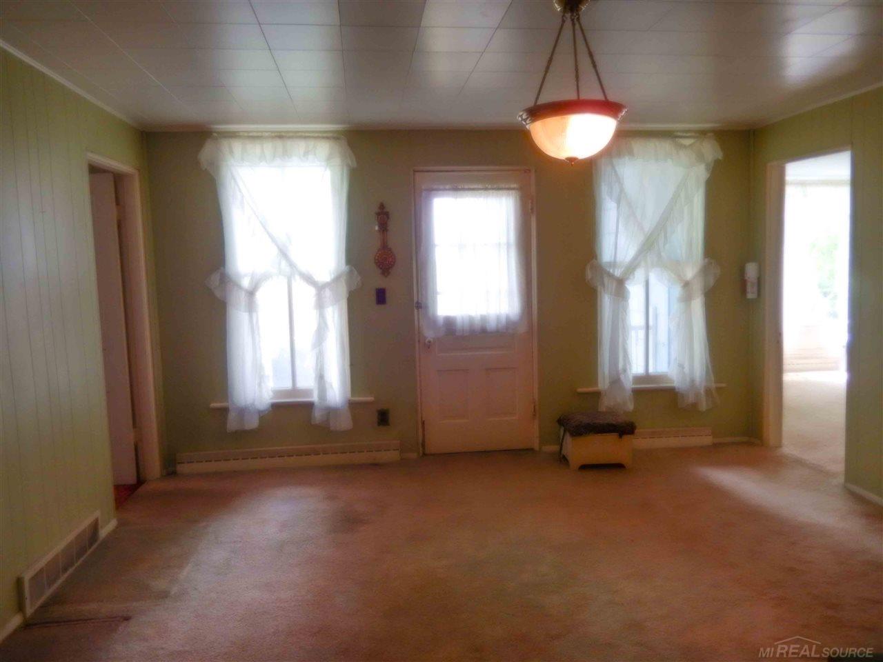 11684 Peet Road Chesaning, MI 48616 - Photo 5 of 29 Gallery Image 5
