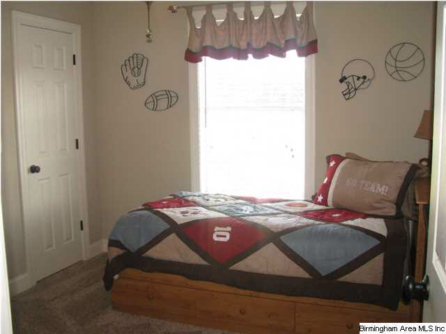 317 Nottingham Drive Calera, AL 35040 - Photo 13 of 20