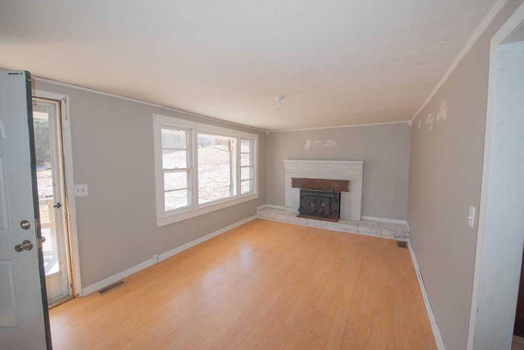 203 Rest Road Waterloo, SC 29384 - Photo 5 of 19