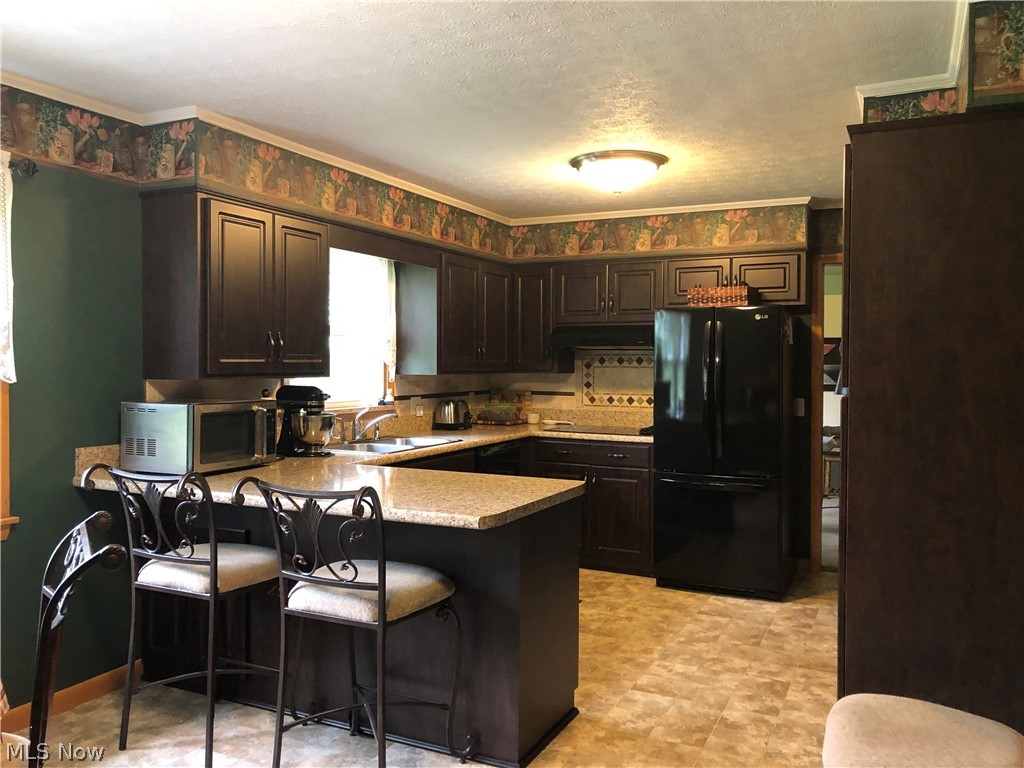 3259 Circleview Dover, OH 44622 - Photo 6 of 34
