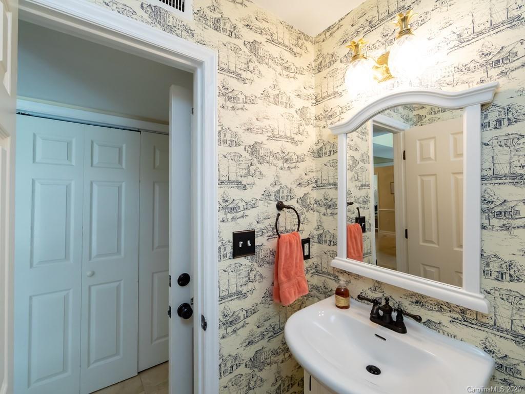 4601 Truscott Road Charlotte, NC 28226 - Photo 16 of 35 Gallery Image 16