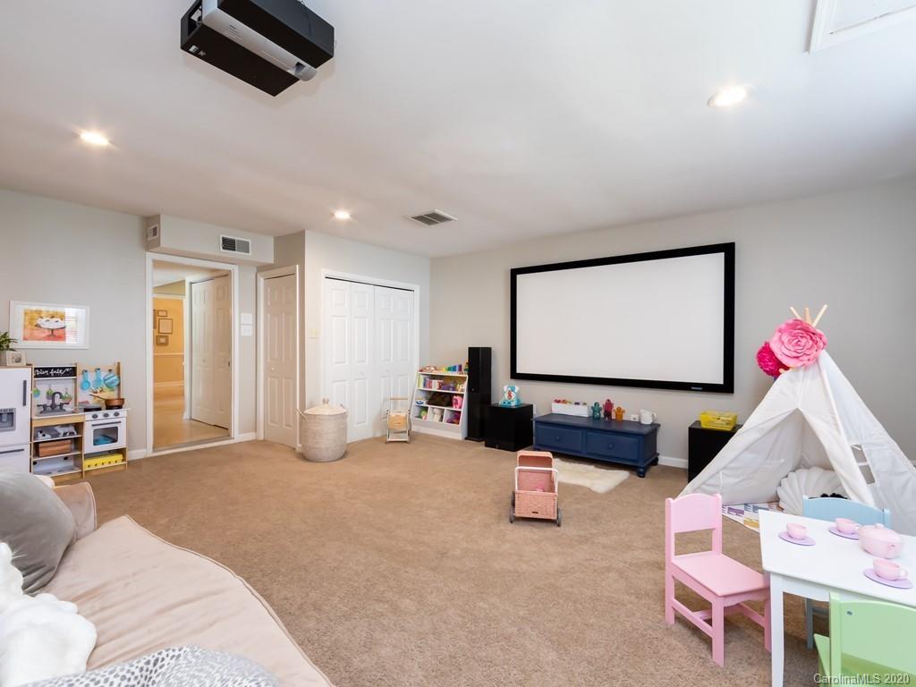 4601 Truscott Road Charlotte, NC 28226 - Photo 17 of 35 Gallery Image 17