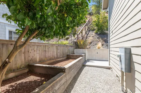 $2,995,000 | 139 Trinidad Drive, Tiburon, CA 94920