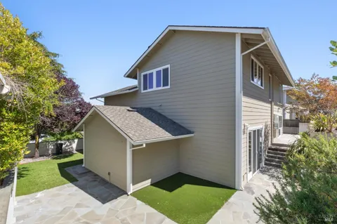 $2,995,000 | 139 Trinidad Drive, Tiburon, CA 94920