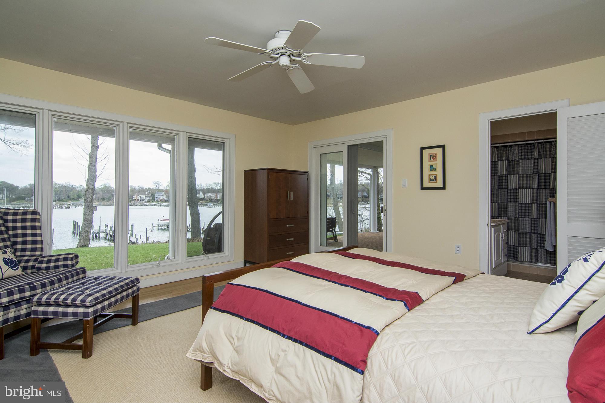 521 Broadwater Road Arnold, MD 21012 - Photo 14 of 30 Bedroom with bath