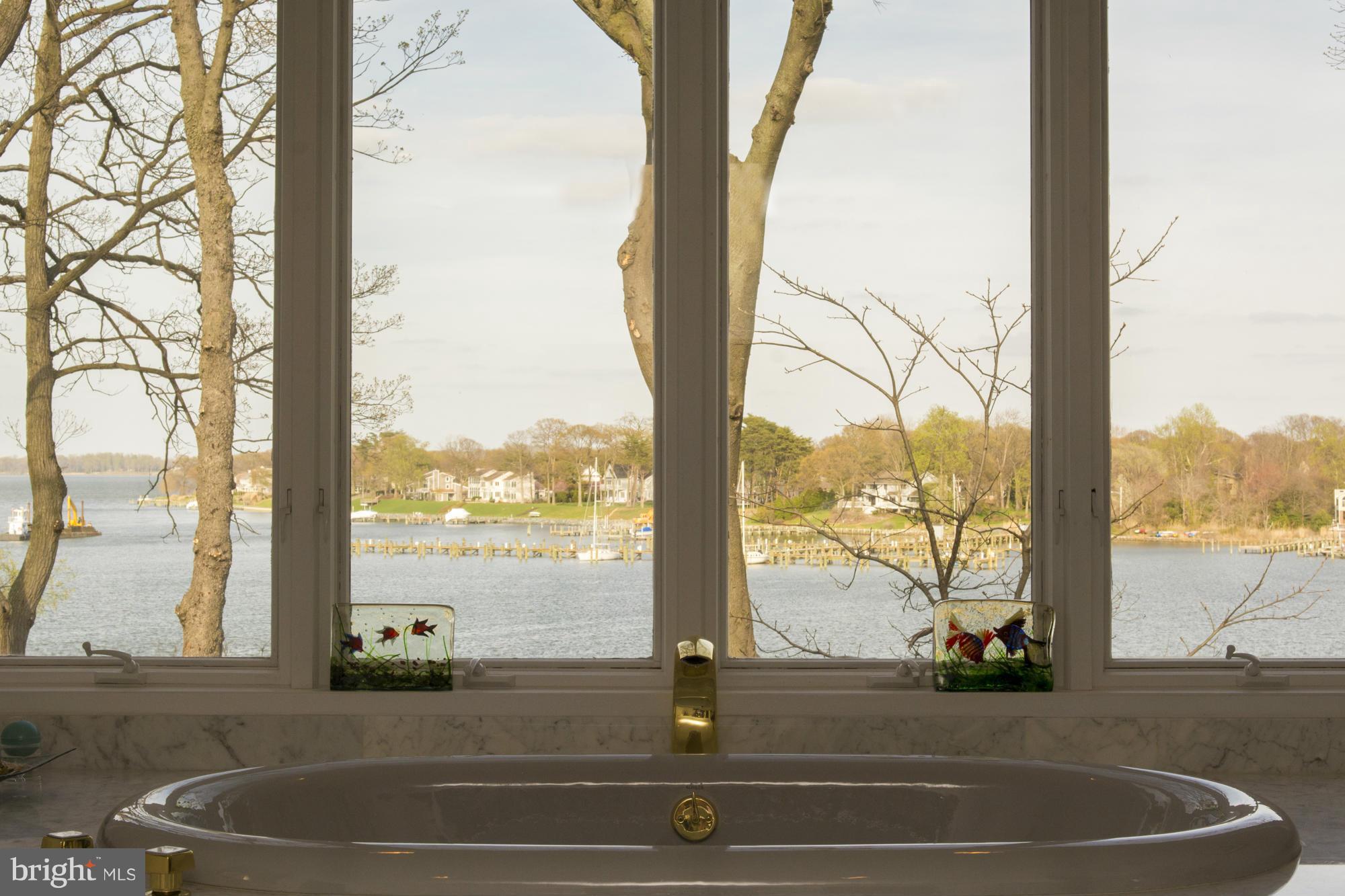Bath (Master)