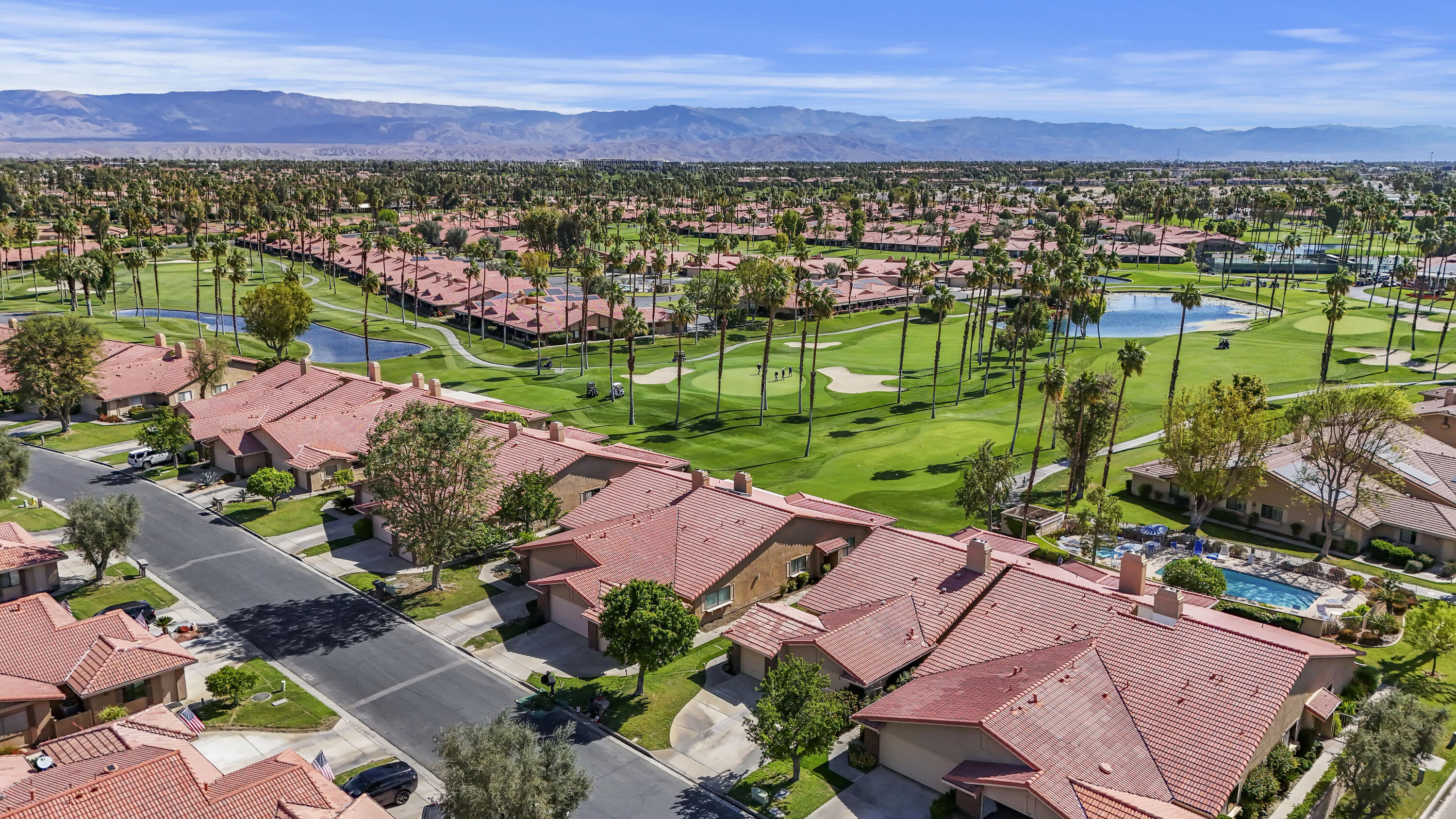 6 Maximo Way Palm Desert, CA 92260 - Photo 37 of 48 a view of a city with an ocean