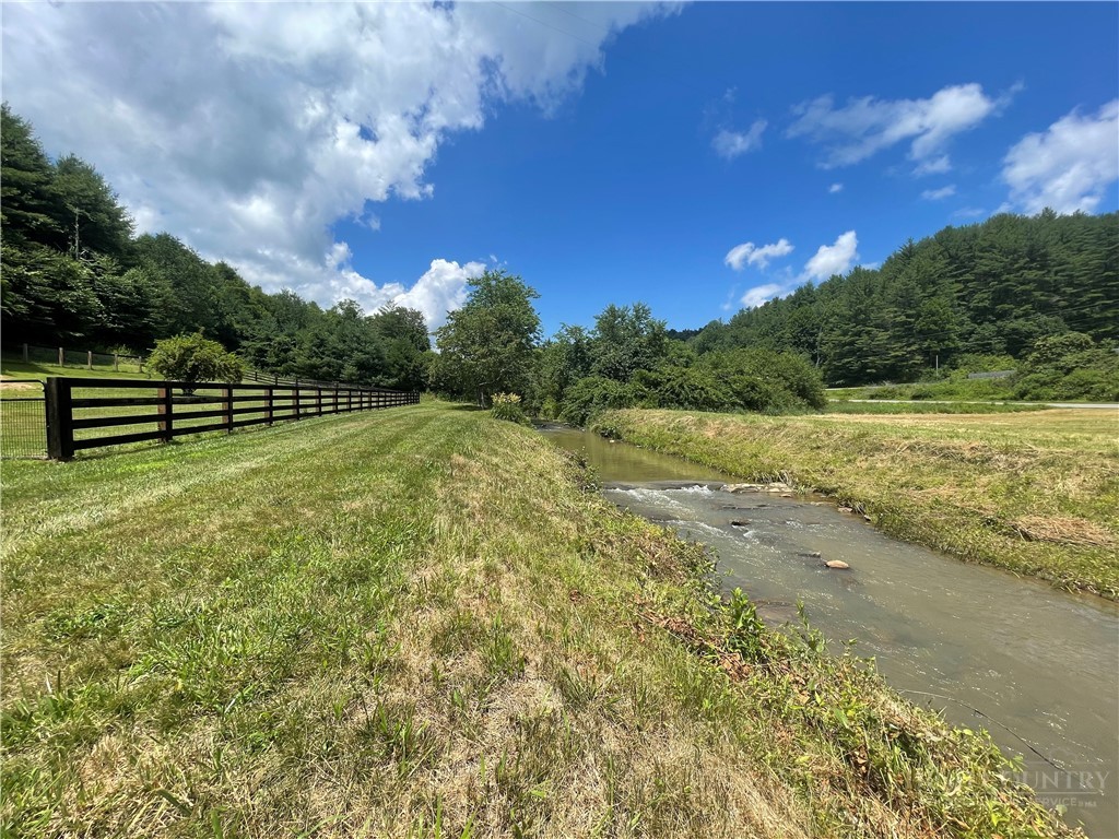 250 Mash Stuart Road West Jefferson, NC 28694 - Photo 15 of 36