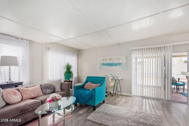 $42,900 | 10401 North Cave Creek Road, Unit 152, Phoenix, AZ 85020