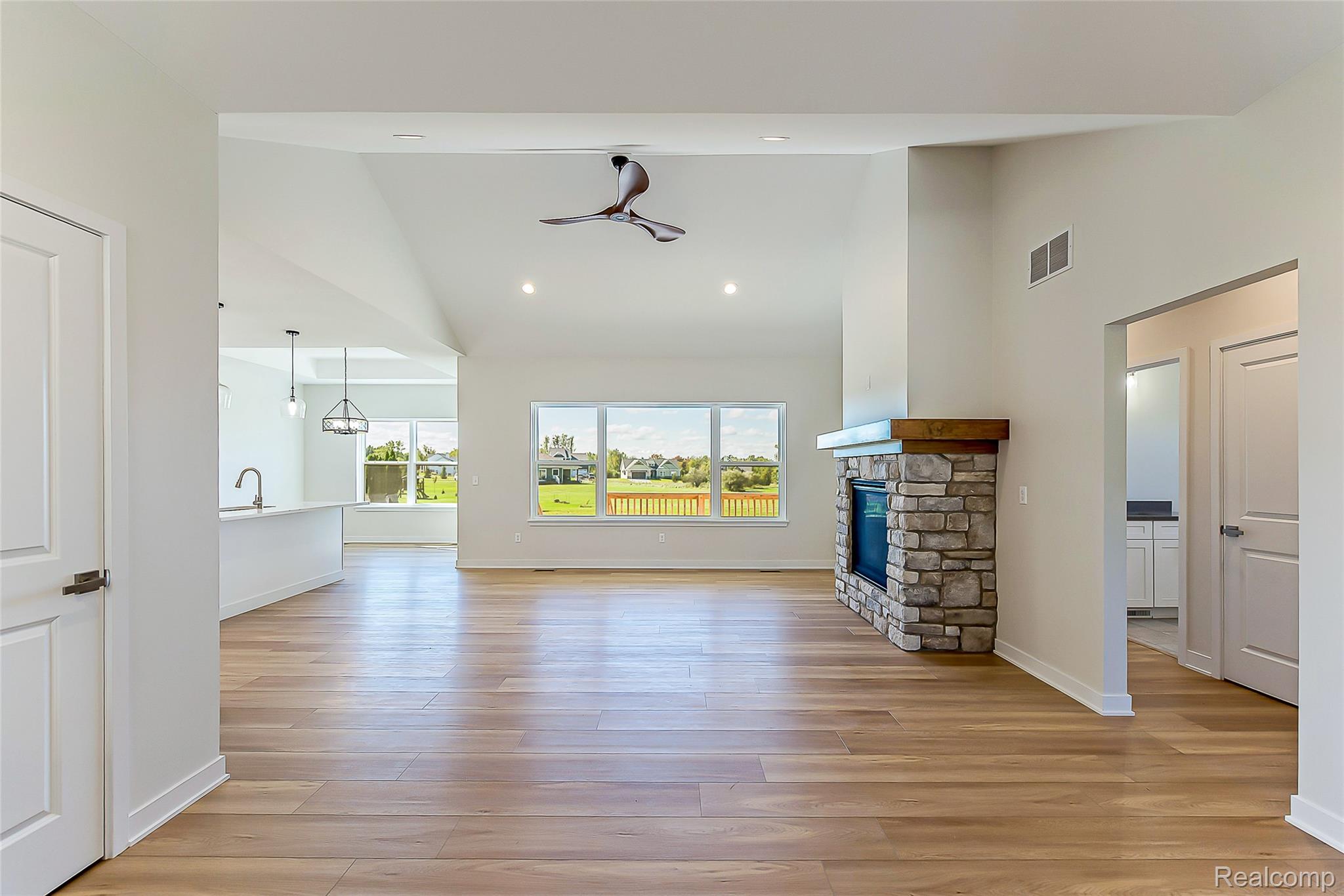 2878 Clivedon Road Howell, MI 48843 - Photo 6 of 41 GREAT RM