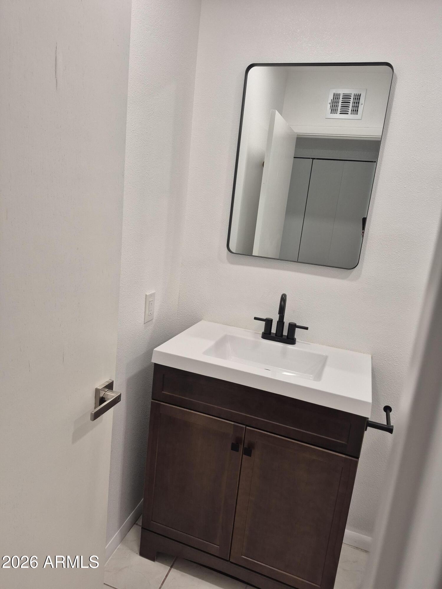 1500 West Rio Salado Parkway, Unit 150 Mesa, AZ 85201 - Photo 11 of 28 Remodeled Bath