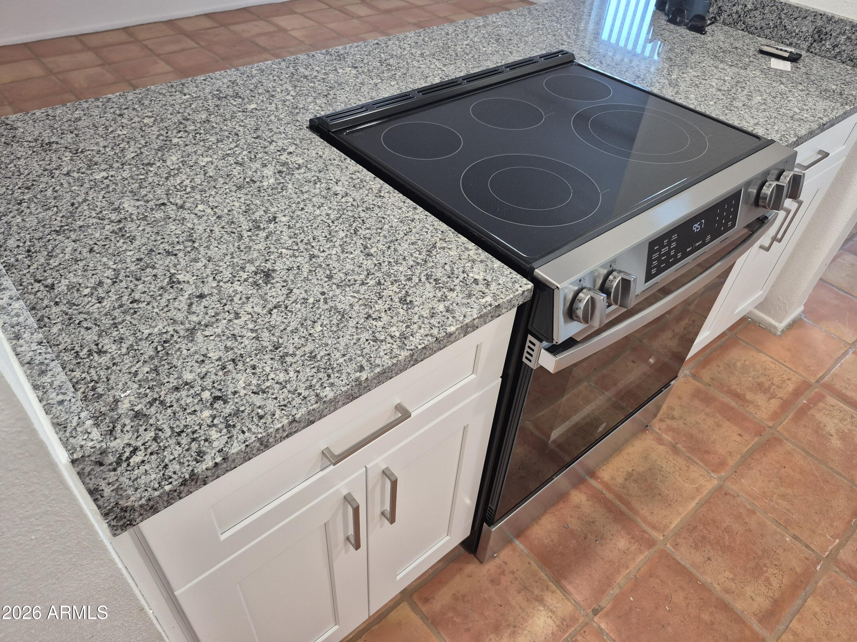 1500 West Rio Salado Parkway, Unit 150 Mesa, AZ 85201 - Photo 9 of 28 New Oven/Range