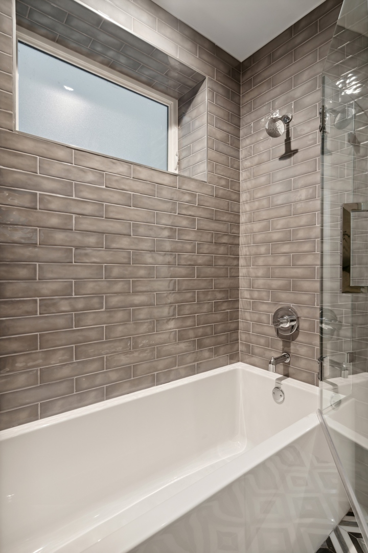 232 South Green Street, Unit 3S Chicago, IL 60607 - Photo 20 of 23