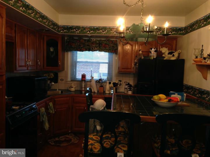 1132 Medway Road Philadelphia, PA 19115 - Photo 6 of 17 Kitchen