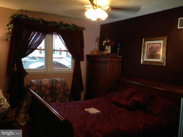 1132 Medway Road Philadelphia, PA 19115 - Photo 8 of 17 Bedroom - Main