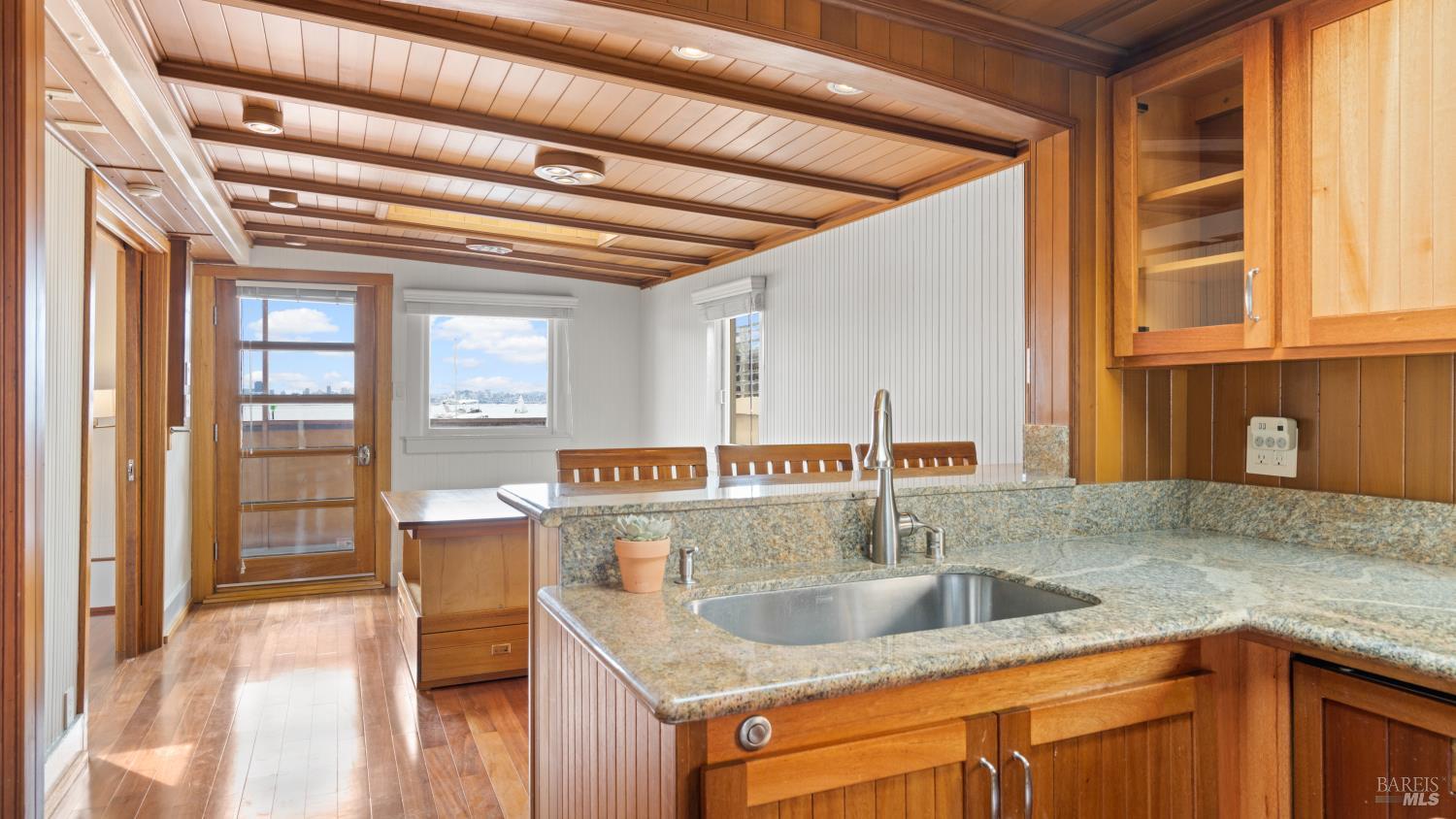 21 Main Street, Unit F Belvedere, CA 94920 - Photo 8 of 24