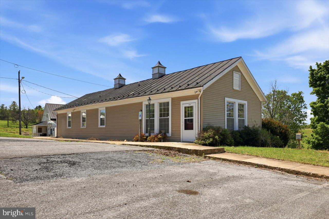 38 Cherry Grove Road Middlebrook, VA 24459 - Photo 1 of 31 a front view of a house with a yard
