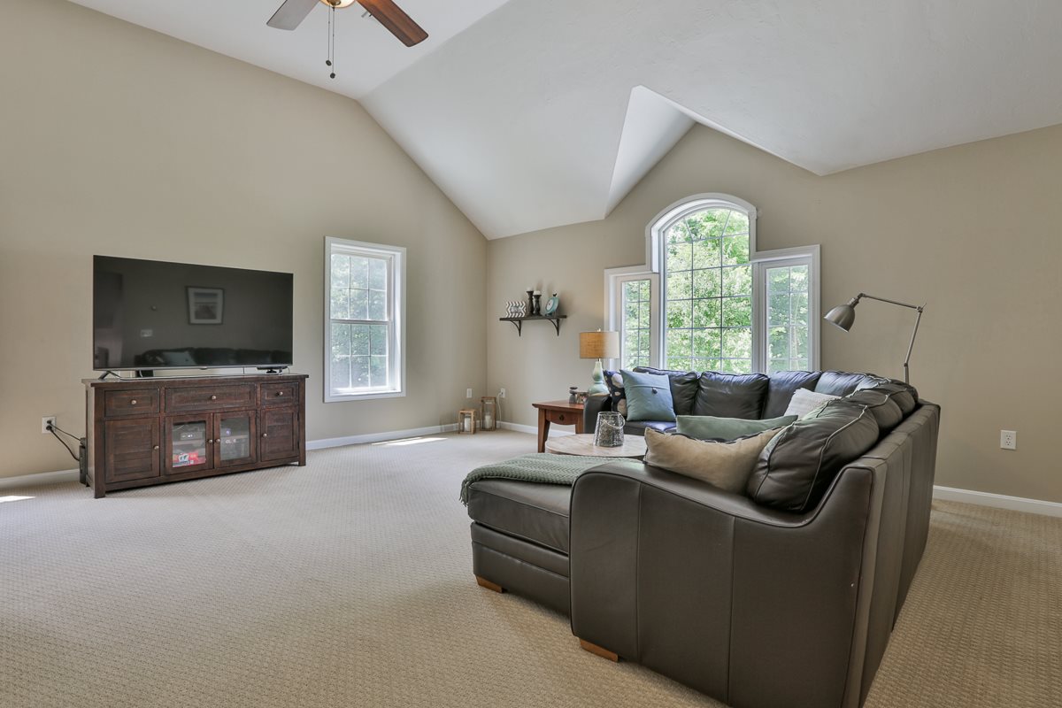 10 Barker Road Windham, NH 03087 - Photo 20 of 40